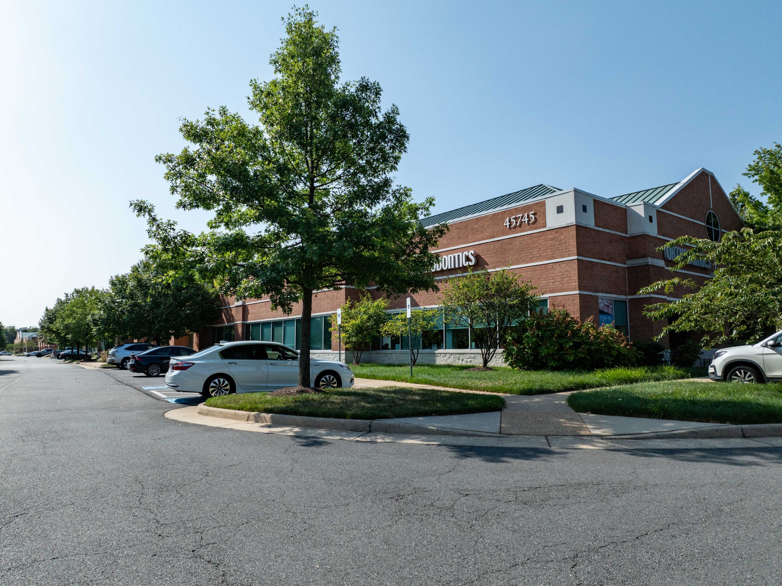 45745 Nokes Boulevard, Sterling, Virginia 20166